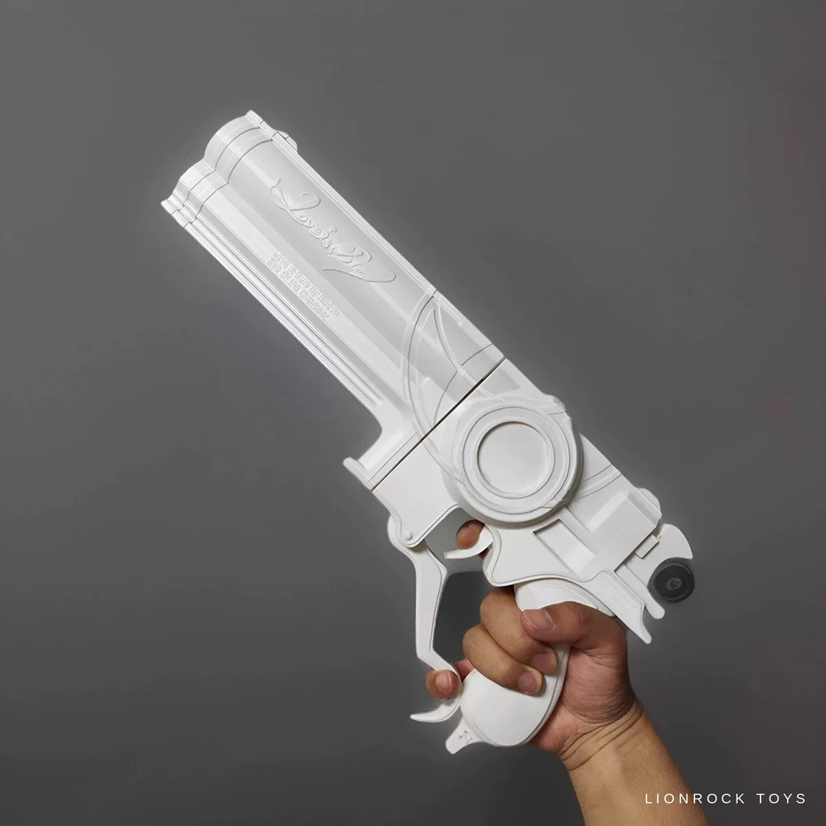 03_hand_scale_white