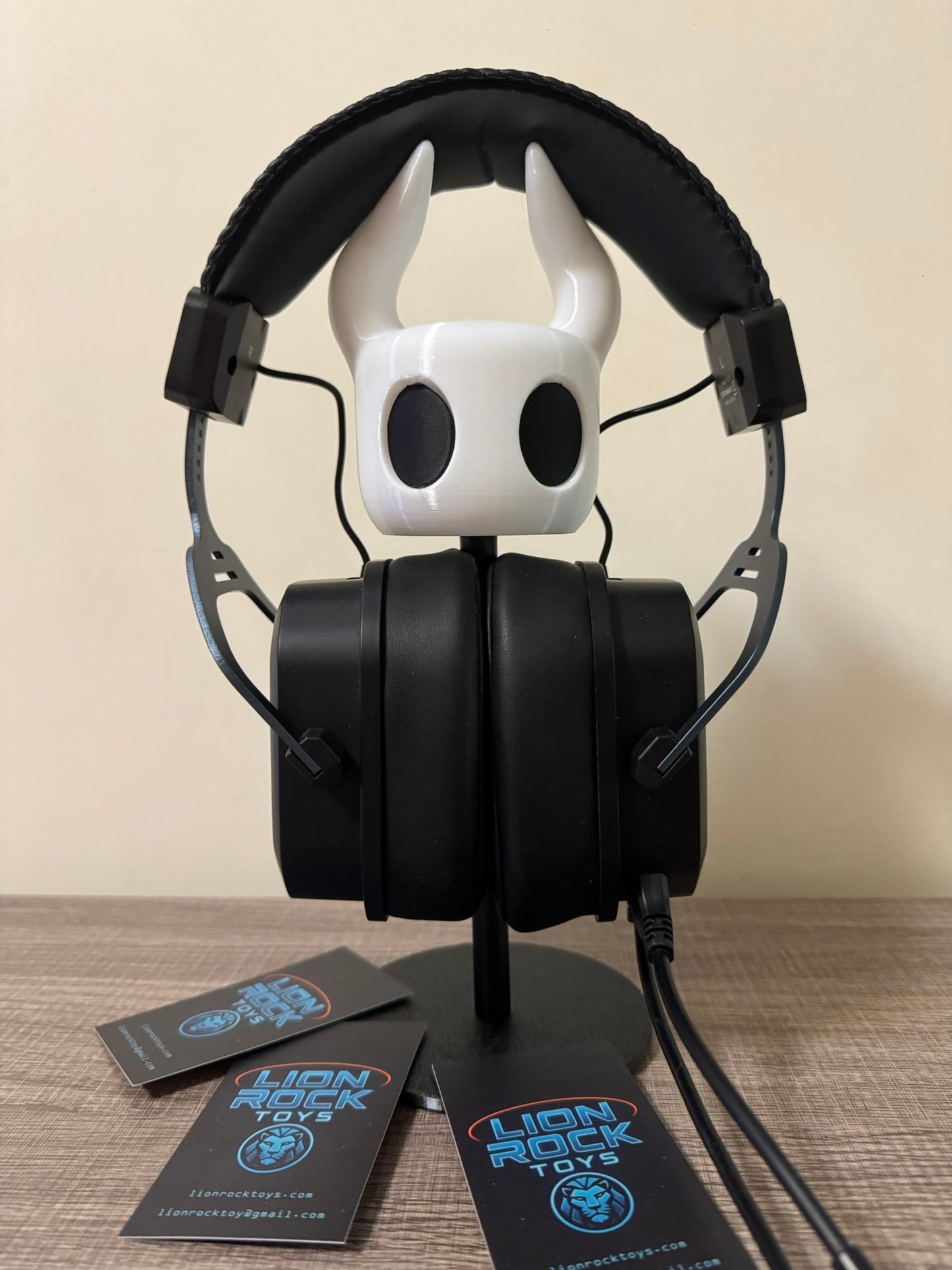 Hollow Knight Controller & Headphone Stand | Hand-Finished Hallownest Gamer Desk Decor