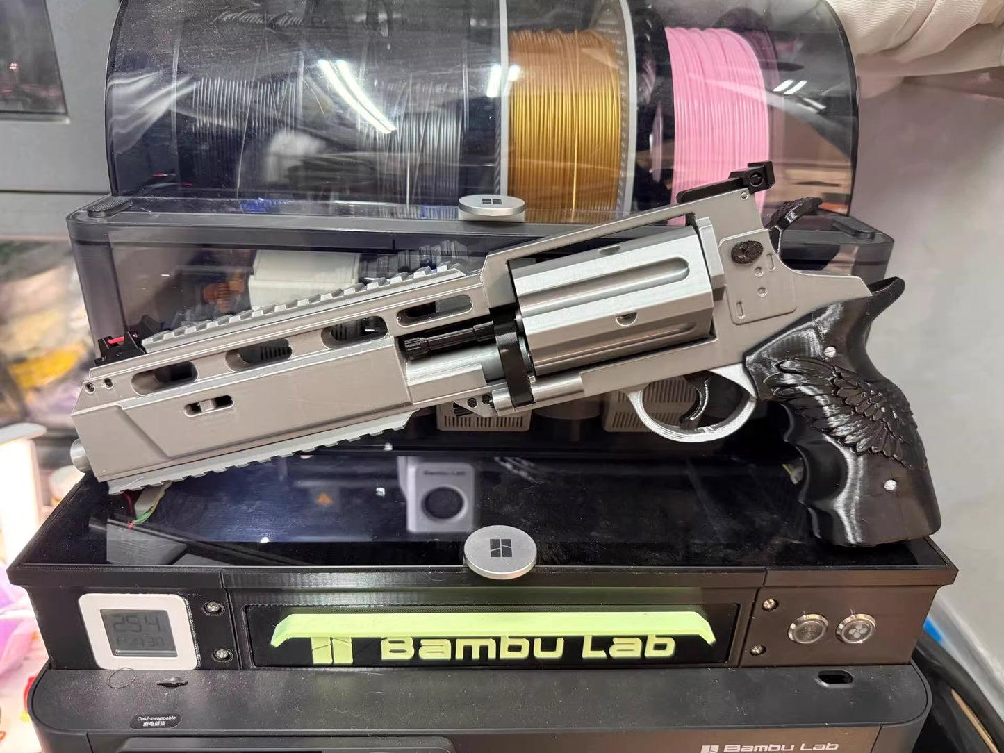 1:1 High-Caliber Revolver Prop | Rotating Cylinder Cosplay Replica