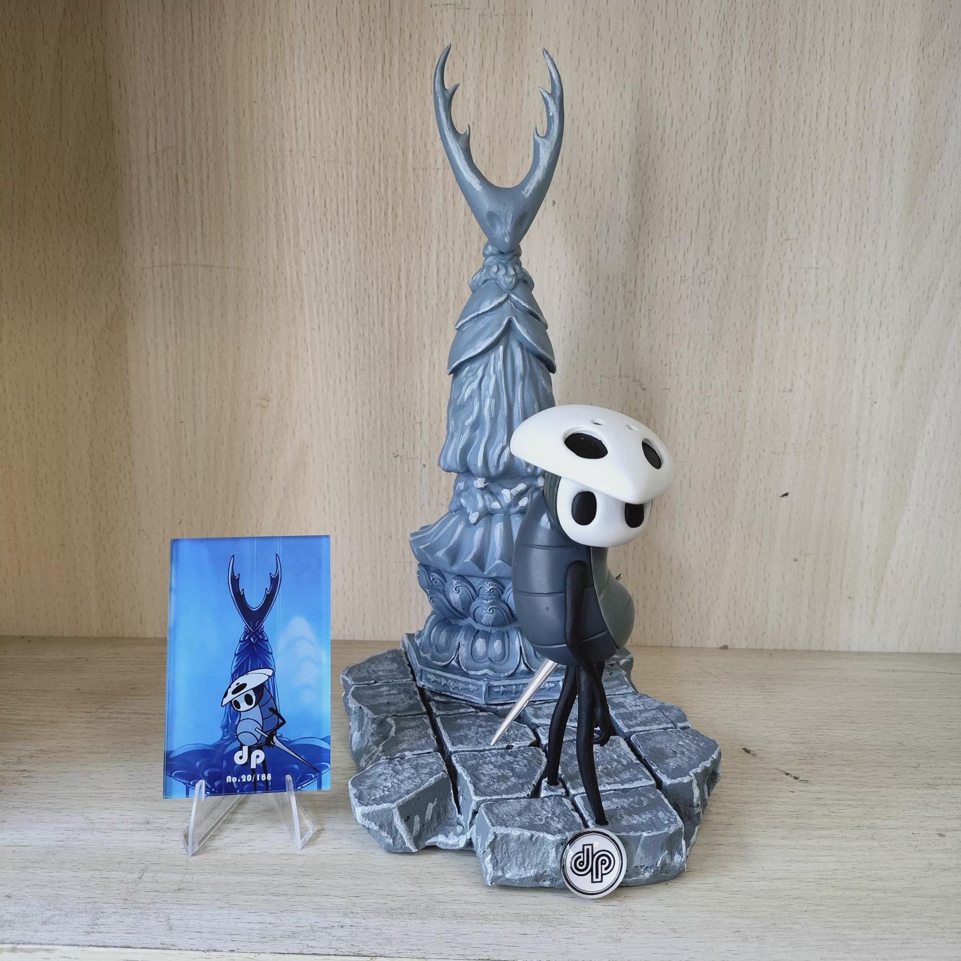 Hollow Knight Diorama | The Knight & Bench LED Lamp, Collector's Figurine