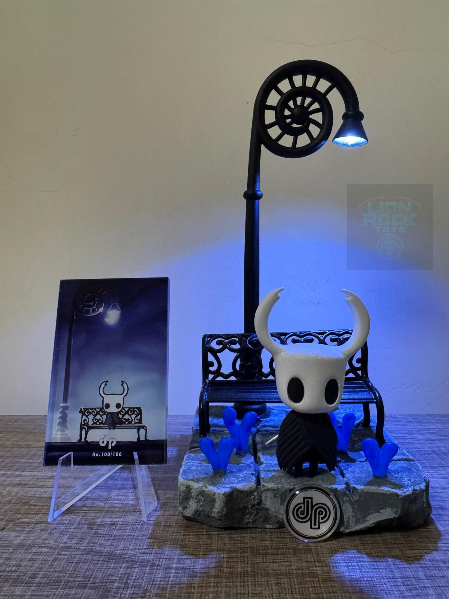 Hollow Knight Diorama | The Knight & Bench LED Lamp, Collector's Figurine