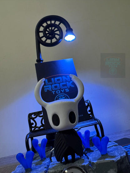 Hollow Knight Diorama | The Knight & Bench LED Lamp, Collector's Figurine