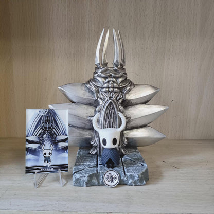 Hollow Knight Diorama | The Knight & Bench LED Lamp, Collector's Figurine