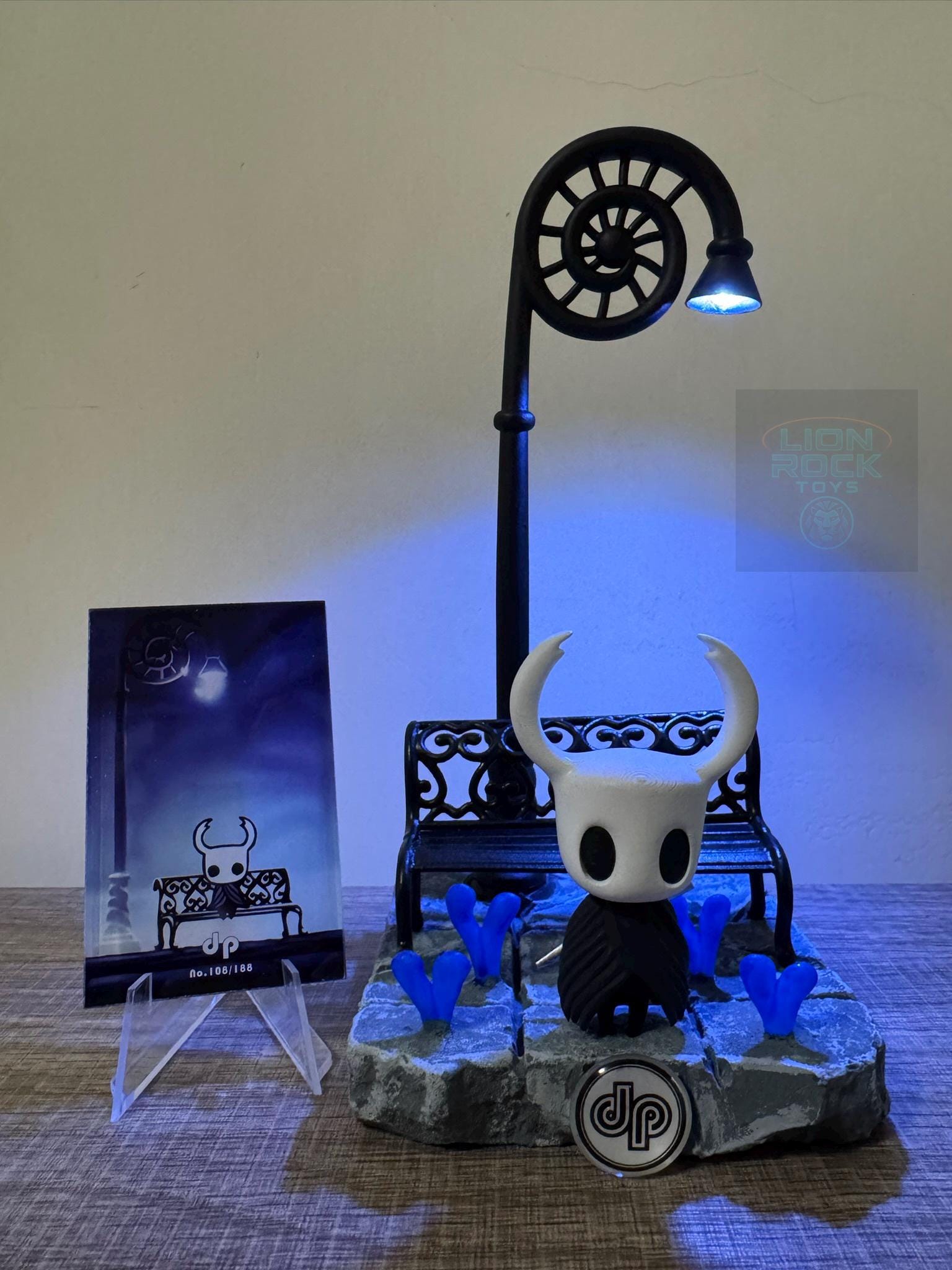 Hollow Knight Diorama | The Knight & Bench LED Lamp, Collector's Figurine