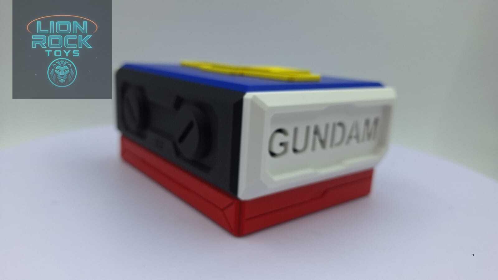 Mecha Robot Tissue Box & Phone Stand - 3D Printed Anime Robot Desk Organizer - Mecha Home Decor - Anime Gamer Gift for Him