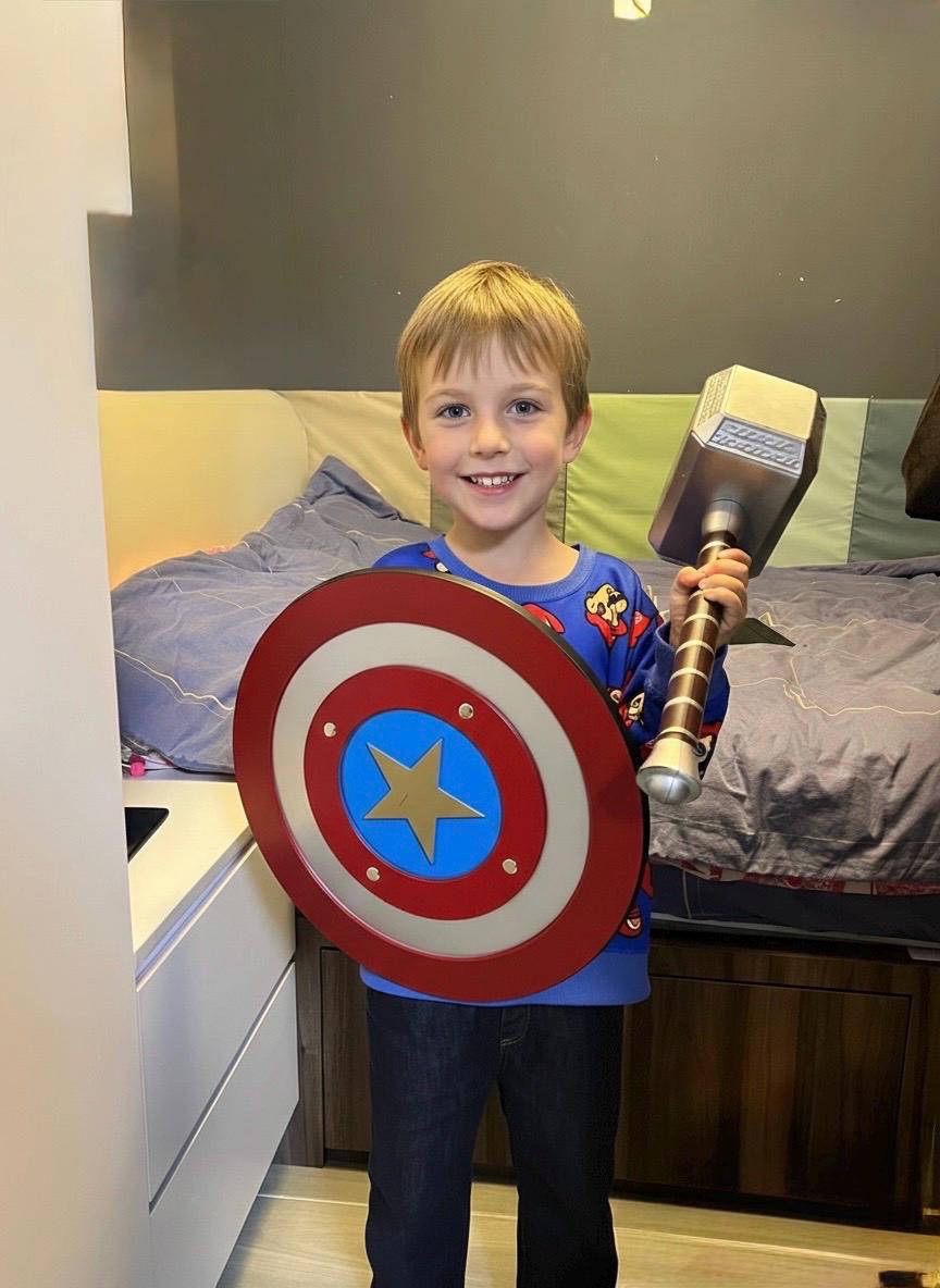 Thor Hammer & Captain America Shield Cosplay Set – PU Foam Superhero Prop Replica | Halloween Costume Accessory Gift