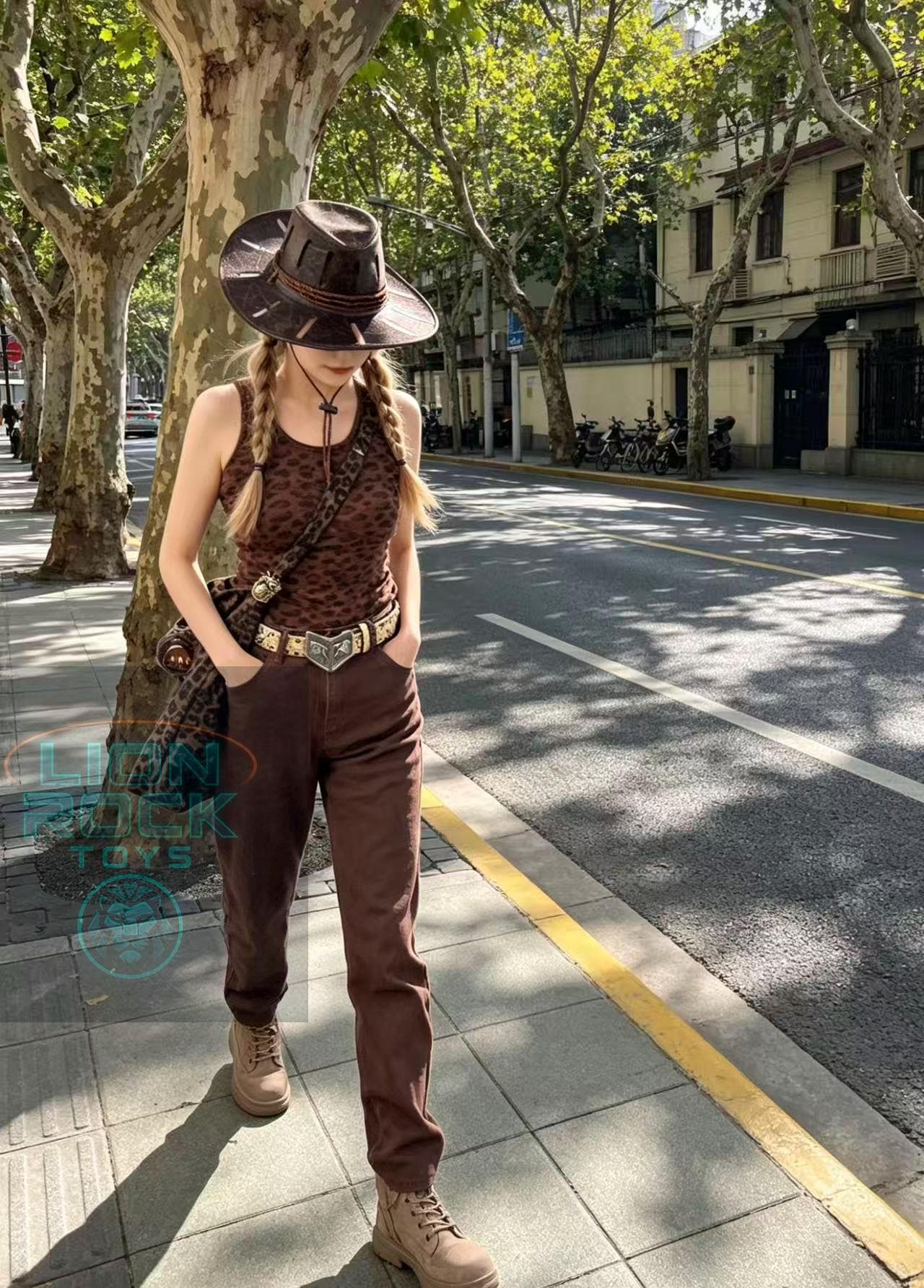 SBR Steel Ball Run Genuine Leather Belt, Tan Snakeskin Outlaw Executioner Waistband with Hand Buckle, Professional Anime Cosplay Prop