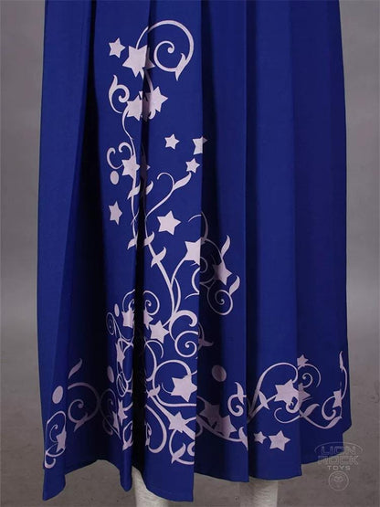Blue skirt floral print - close up