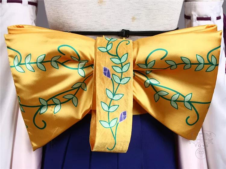 Gold back bow - close up