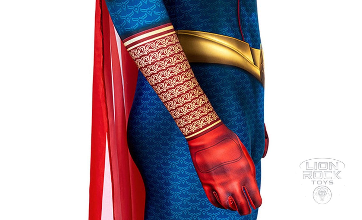 Patterned cuff, glove and printed belt detail